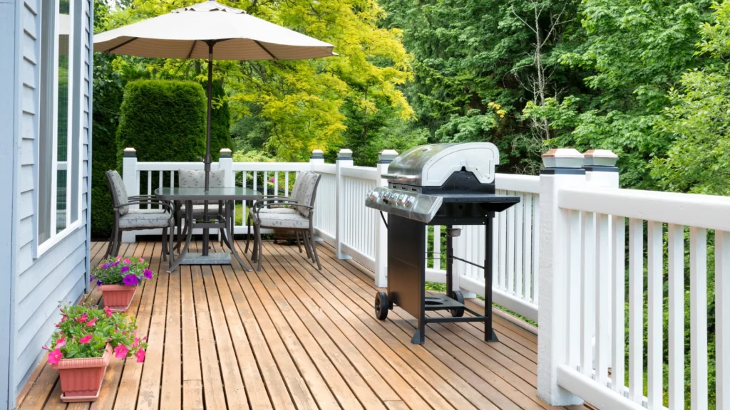 Deck Maintenance Sacramento – sealed redwood deck